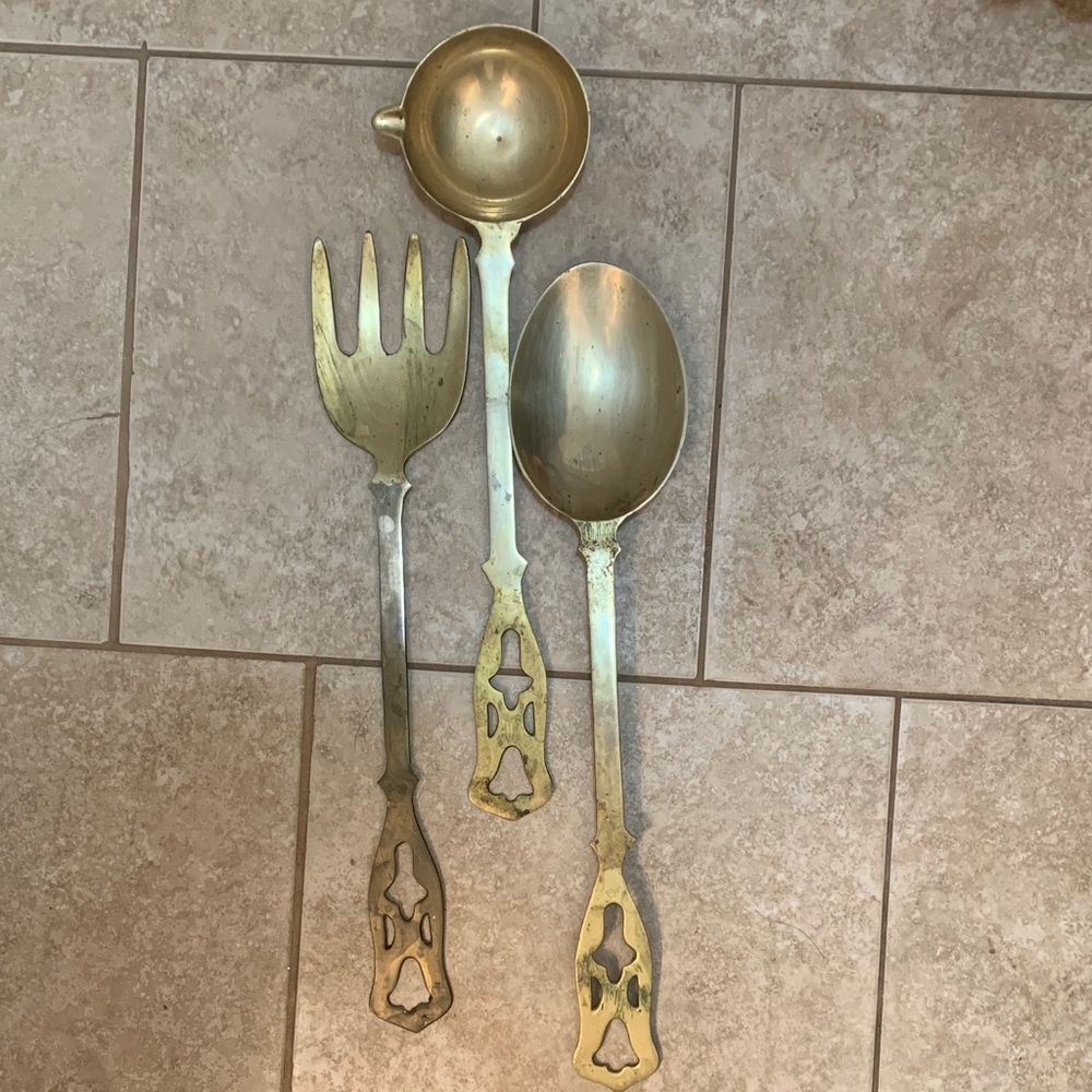 Elegant Brass Decorative Set